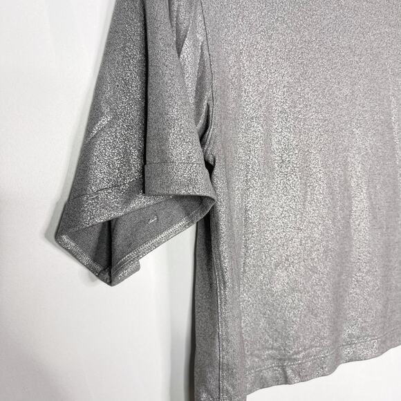 Lululemon X SoulCycle Womens 6 To The Beat Tee Luminosity Foil Print Grey Silver - Picture 8 of 9